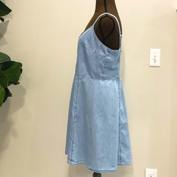 Gap light wash denim elastic smocked back babydoll tank mini dress women’s L - Picture 4 of 12